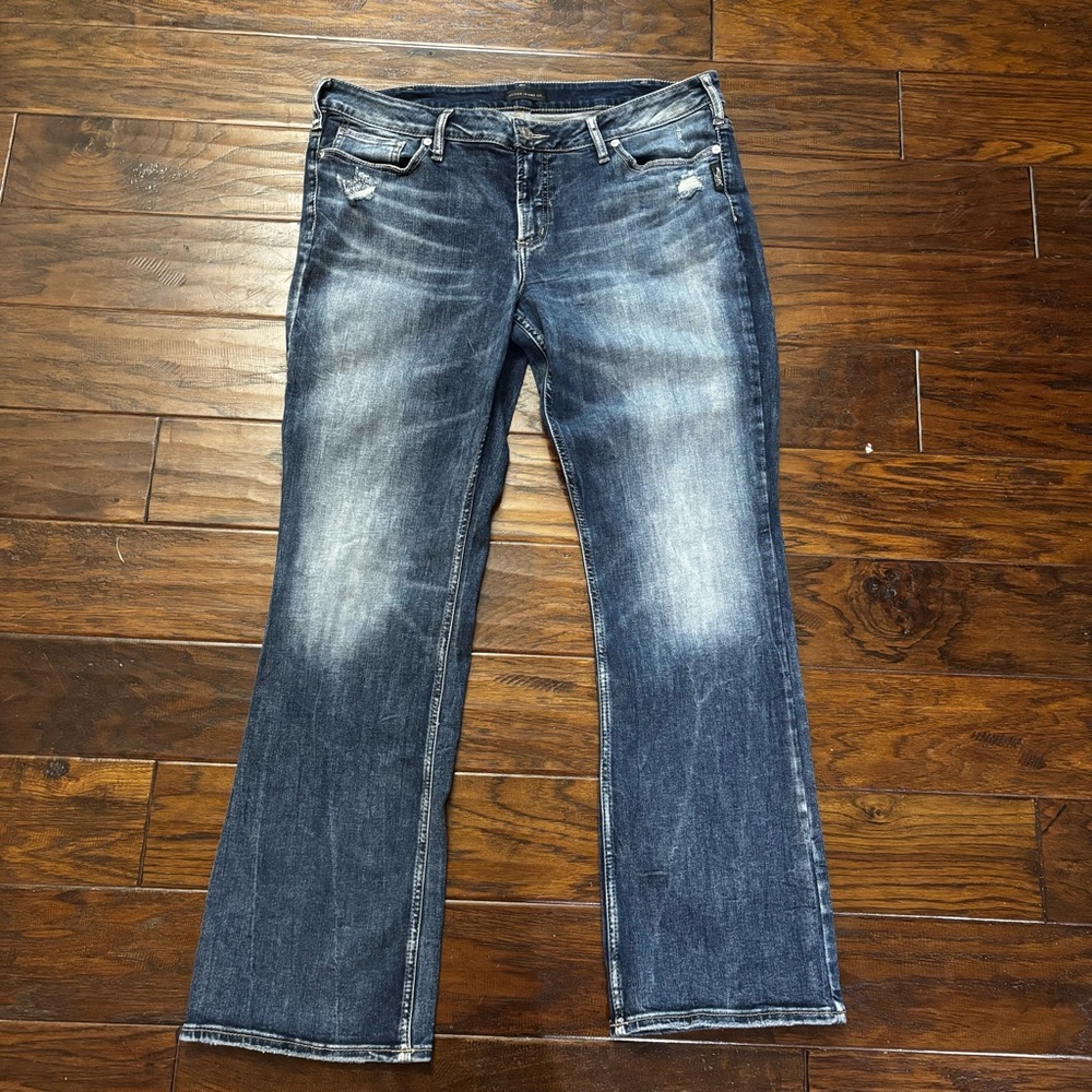 Silver Brand women’s jeans 16 x 33 Elyse slim boot cut denim